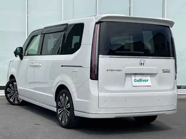ホンダ ステップワゴン スパーダ プレミアムライン 神奈川県 2022(令4)年 2.6万km プラチナホワイトパール 純正ナビ11.4インチ/CD/DVD/Blueearth/全方位カメラ/電動リアゲート/ETC/パドルシフト/両側パワースライドドア/シートヒーター/ドアバイザー/BSM/ドライブレコーダー前後/ハーフレザーシート/スペアーキー/USB端子