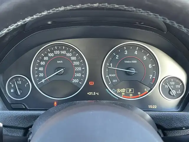 ＢＭＷ ３２０ｉ グランツーリスモ Mスポーツ 鹿児島県 2015(平27)年 8.2万km 白 禁煙車/純正ナビ/Bluetooth/CD/DVD/バックカメラ/ETC/USB入力端子/パワーシート/ドライブレコーダー/社外フロアマット/横滑り防止装置/レーンキープアシスト/オートライト/保証書/取扱説明書