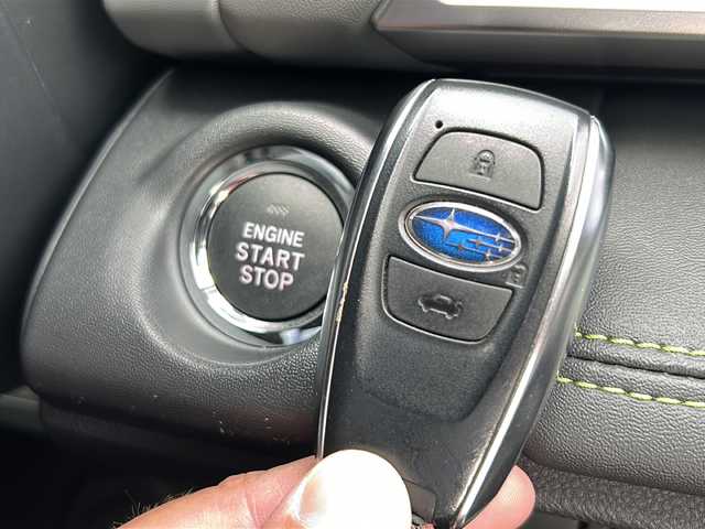 スバル アウトバック X－ブレイクEX 岩手県 2022(令4)年 2.6万km クリスタルホワイトP アイサイトＸ　１１．６型ナビ　バックＣ　フルセグ　メモリ付電動合皮革シート　全席シートヒーター　ＤＶＤ再生　Ｂｌｕｅｔｏｏｔｈ　フロント／サイドカメラ　ＥＴＣ　ルーフレール　追従クルコン　オートＬＥＤ