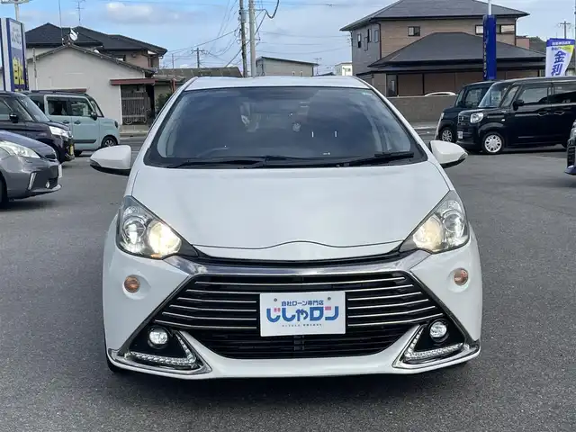 トヨタ アクア G G’s 佐賀県 2015(平27)年 12.4万km ライムホワイトパールクリスタルシャイン こちらは現金またはオートローンご利用時の価格です/自社ローンご希望の方は別途その旨お申付け下さい/禁煙車　/ライムホワイト　/専用フロントバンパー　/専用ＬＥＤライト　/専用シート　/専用１７インチアルミ　/純正ナビ ＴＶ ＢＴオーディオ ＤＶＤ ＣＤ　/バックカメラ　/ビルトインＥＴＣ