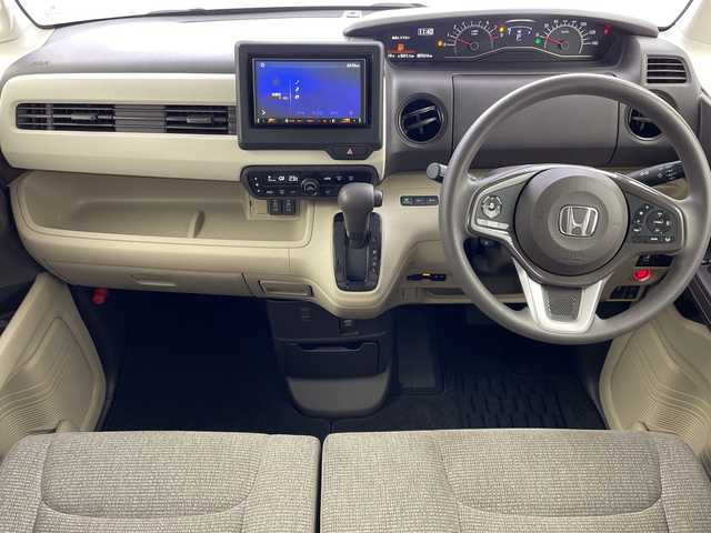 ホンダ Ｎ ＢＯＸ G L ホンダセンシング 岐阜県 2020(令2)年 5.8万km プラチナホワイトパール 社外7インチSDナビ【NXR16II】/FM AM/USB/Bluetooth/CD DVD/AUX/ステアリングリモコン/ビルトインETC/シートヒーター(D/N席)/LEDヘッドライト/オートライト/プッシュスタート/スマートキー/スペアキー有り/レーダークルーズコントロール/レーンキープアシスト/車線逸脱警報/衝突被害軽減機能/横滑り防止装置/ドアバイザー/純正フロアマット/電動格納ミラー/片側パワースライドドア