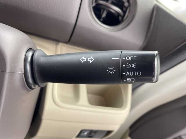 ホンダ Ｎ ＢＯＸ G L ホンダセンシング 岐阜県 2020(令2)年 5.8万km プラチナホワイトパール 社外7インチSDナビ【NXR16II】/FM AM/USB/Bluetooth/CD DVD/AUX/ステアリングリモコン/ビルトインETC/シートヒーター(D/N席)/LEDヘッドライト/オートライト/プッシュスタート/スマートキー/スペアキー有り/レーダークルーズコントロール/レーンキープアシスト/車線逸脱警報/衝突被害軽減機能/横滑り防止装置/ドアバイザー/純正フロアマット/電動格納ミラー/片側パワースライドドア