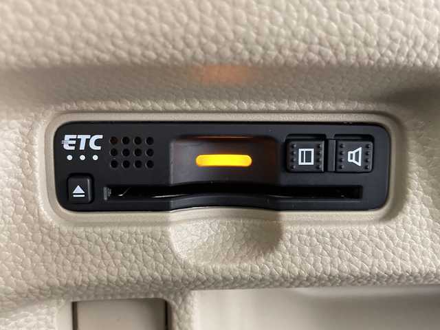 ホンダ Ｎ ＢＯＸ G L ホンダセンシング 岐阜県 2020(令2)年 5.8万km プラチナホワイトパール 社外7インチSDナビ【NXR16II】/FM AM/USB/Bluetooth/CD DVD/AUX/ステアリングリモコン/ビルトインETC/シートヒーター(D/N席)/LEDヘッドライト/オートライト/プッシュスタート/スマートキー/スペアキー有り/レーダークルーズコントロール/レーンキープアシスト/車線逸脱警報/衝突被害軽減機能/横滑り防止装置/ドアバイザー/純正フロアマット/電動格納ミラー/片側パワースライドドア