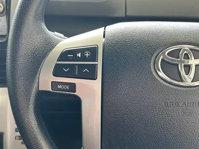 トヨタ ノア X スペシャルエディション 沖縄県 2013(平25)年 7万km ホワイトパールクリスタルシャイン (株)IDOMが運営する【じしゃロンコザ店】の自社ローン専用車両になりますこちらは現金またはオートローンご利用時の価格です。自社ローンご希望の方は別途その旨お申付け下さい/純正ナビ　/フルセグＴＶ/Ｂｌｕｅｔｏｏｔｈ接続　/バックカメラ　/両側パワースライドドア　/純正フロアマット　/純正アルミホイール　/オートライト　/キセノンライト　/プッシュスタート　/スマートキー