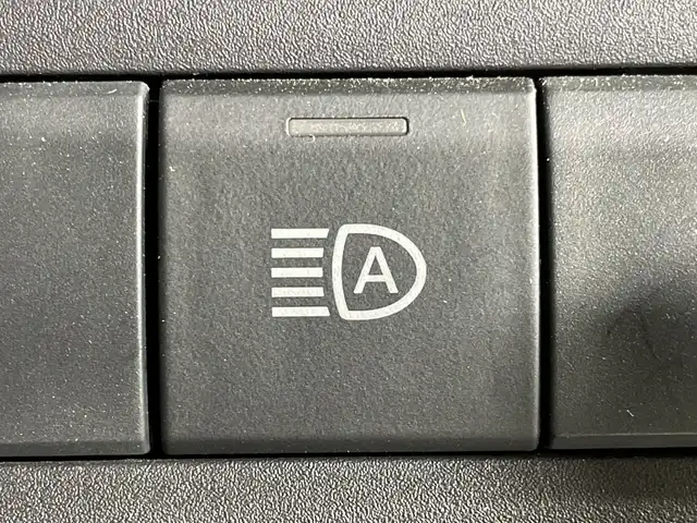 トヨタ アクア G 福岡県 2021(令3)年 4.7万km プラチナホワイトパールマイカ 禁煙車/純正ディスプレイオーディオ/・AM/FM/BT/フルセグTV/・バックモニター/トヨタセーフティセンス/前方ドライブレコーダー/ETC/AC100V/スマートキー/・プッシュスタート/ステアリングリモコン/純正フロアマット