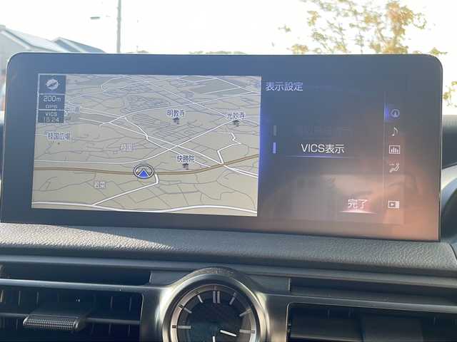 レクサス ＩＳ 300h Fスポーツ 福岡県 2024(令6)年 1.2万km グラファイトブラックガラスフレーク 純正メーカーナビ/　（AM/FM/CD/DVD/USB/Bluetooth/SD/AUX/フルセグ）/ムーンルーフ/３眼LEDヘッドライト/パノラマミックビューモニター/オレンジキャリパー/シートヒーター（D席＋N席）/ステアリングヒーター/ブラインドスポットモニター/レーダークルーズコントロール/オートハイビーム/ETC2.0/前後ドライブレコーダー/D+N席パワーシート/レザーシート/D+N席シートヒーター/純正19インチアルミホイール/パドルシフト