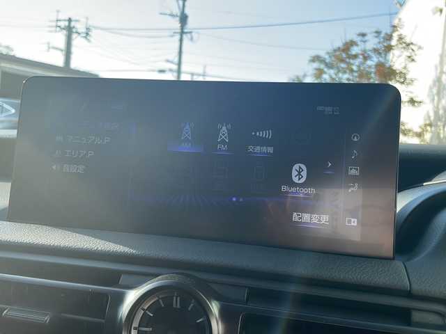 レクサス ＩＳ 300h Fスポーツ 福岡県 2024(令6)年 1.2万km グラファイトブラックガラスフレーク 純正メーカーナビ/　（AM/FM/CD/DVD/USB/Bluetooth/SD/AUX/フルセグ）/ムーンルーフ/３眼LEDヘッドライト/パノラマミックビューモニター/オレンジキャリパー/シートヒーター（D席＋N席）/ステアリングヒーター/ブラインドスポットモニター/レーダークルーズコントロール/オートハイビーム/ETC2.0/前後ドライブレコーダー/D+N席パワーシート/レザーシート/D+N席シートヒーター/純正19インチアルミホイール/パドルシフト