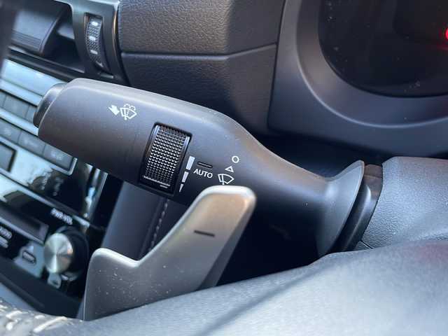 レクサス ＩＳ 300h Fスポーツ 福岡県 2024(令6)年 1.2万km グラファイトブラックガラスフレーク 純正メーカーナビ/　（AM/FM/CD/DVD/USB/Bluetooth/SD/AUX/フルセグ）/ムーンルーフ/３眼LEDヘッドライト/パノラマミックビューモニター/オレンジキャリパー/シートヒーター（D席＋N席）/ステアリングヒーター/ブラインドスポットモニター/レーダークルーズコントロール/オートハイビーム/ETC2.0/前後ドライブレコーダー/D+N席パワーシート/レザーシート/D+N席シートヒーター/純正19インチアルミホイール/パドルシフト