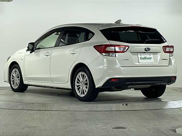 スバル インプレッサ スポーツ 1．6i－Lアイサイト 広島県 2018(平30)年 6.1万km クリスタルホワイトP 禁煙車/アイサイト/・プリクラッシュブレーキ/・アダプティブクルーズコントロール/・車線逸脱抑制/コーナーセンサー/ヒルスタートアシスト/社外ナビ（AVIC-RZ501）/・DTV/CD/DVD/SD/Bluetooth/バックカメラ/革巻きステアリング/ステアリングスイッチ/パドルシフト/オートライト/LEDヘッドライト/SRH/フォグランプ/電動パーキングブレーキ/ETC/ドライブレコーダー/ドアバイザー/純正16インチアルミホイール/W+サイド+カーテンエアバック