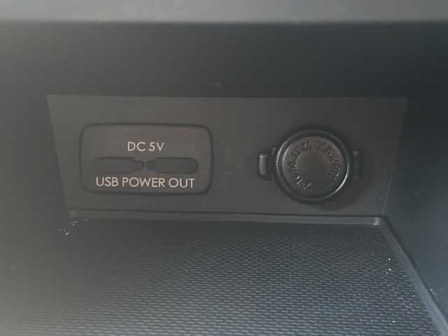 スバル インプレッサ スポーツ 1．6i－Lアイサイト 広島県 2018(平30)年 6.1万km クリスタルホワイトP 禁煙車/アイサイト/・プリクラッシュブレーキ/・アダプティブクルーズコントロール/・車線逸脱抑制/コーナーセンサー/ヒルスタートアシスト/社外ナビ（AVIC-RZ501）/・DTV/CD/DVD/SD/Bluetooth/バックカメラ/革巻きステアリング/ステアリングスイッチ/パドルシフト/オートライト/LEDヘッドライト/SRH/フォグランプ/電動パーキングブレーキ/ETC/ドライブレコーダー/ドアバイザー/純正16インチアルミホイール/W+サイド+カーテンエアバック