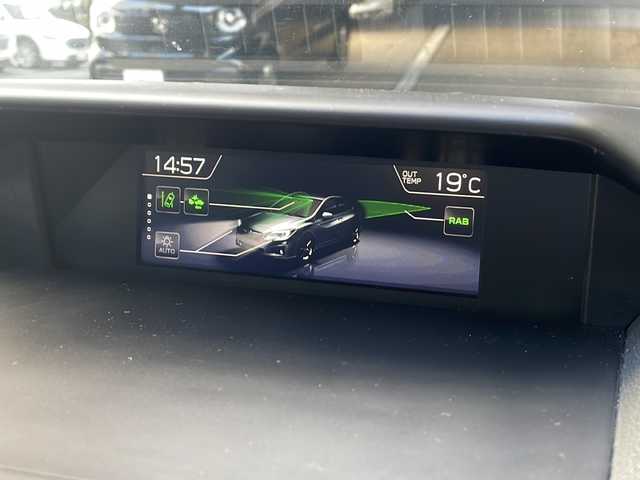 スバル インプレッサ スポーツ 1．6i－Lアイサイト 広島県 2018(平30)年 6.1万km クリスタルホワイトP 禁煙車/アイサイト/・プリクラッシュブレーキ/・アダプティブクルーズコントロール/・車線逸脱抑制/コーナーセンサー/ヒルスタートアシスト/社外ナビ（AVIC-RZ501）/・DTV/CD/DVD/SD/Bluetooth/バックカメラ/革巻きステアリング/ステアリングスイッチ/パドルシフト/オートライト/LEDヘッドライト/SRH/フォグランプ/電動パーキングブレーキ/ETC/ドライブレコーダー/ドアバイザー/純正16インチアルミホイール/W+サイド+カーテンエアバック