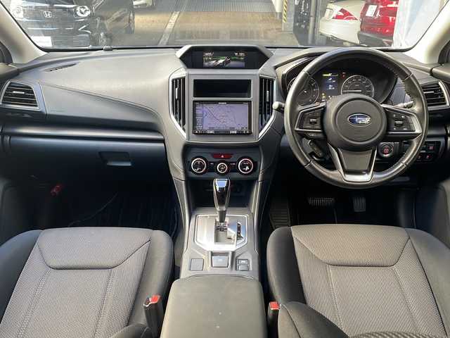 スバル インプレッサ スポーツ 1．6i－Lアイサイト 広島県 2018(平30)年 6.1万km クリスタルホワイトP 禁煙車/アイサイト/・プリクラッシュブレーキ/・アダプティブクルーズコントロール/・車線逸脱抑制/コーナーセンサー/ヒルスタートアシスト/社外ナビ（AVIC-RZ501）/・DTV/CD/DVD/SD/Bluetooth/バックカメラ/革巻きステアリング/ステアリングスイッチ/パドルシフト/オートライト/LEDヘッドライト/SRH/フォグランプ/電動パーキングブレーキ/ETC/ドライブレコーダー/ドアバイザー/純正16インチアルミホイール/W+サイド+カーテンエアバック