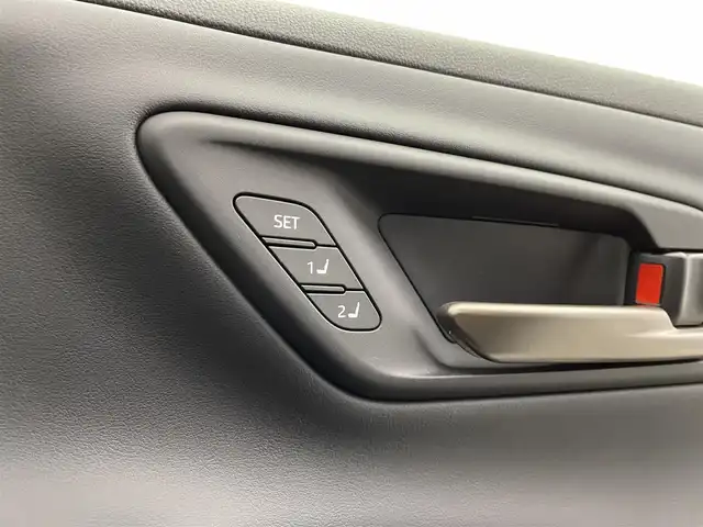 トヨタ クラウン スポーツ Z 宮城県 2024(令6)年 0.4万km プレシャスホワイトパール 純正コネクティッドナビ/パノラミックビューモニター/トヨタチームメイト/デジタルインナーミラー/アダプティブクルーズコントロール/ブラインドスポットモニター/プロドライビングアシスト/AC100Vアクセサリコンセント/ワイヤレス充電器/パーキングサポートブレーキ/クリアランスソナー/セーフティセンス/ETC2.0/内蔵ドライブレコーダー/シートヒーター/ベンチレーション/パワーバックドア/フルセグTV/スマートフォン連携/禁煙車