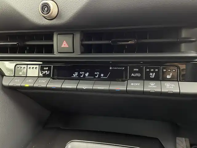 トヨタ クラウン スポーツ Z 宮城県 2024(令6)年 0.4万km プレシャスホワイトパール 純正コネクティッドナビ/パノラミックビューモニター/トヨタチームメイト/デジタルインナーミラー/アダプティブクルーズコントロール/ブラインドスポットモニター/プロドライビングアシスト/AC100Vアクセサリコンセント/ワイヤレス充電器/パーキングサポートブレーキ/クリアランスソナー/セーフティセンス/ETC2.0/内蔵ドライブレコーダー/シートヒーター/ベンチレーション/パワーバックドア/フルセグTV/スマートフォン連携/禁煙車