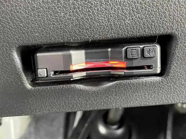 ダイハツ アトレー バン デッキバン 東京都 2025(令7)年 0.3万km オフビートカーキM ディスプレイオーディオ/（BT/CarAVAssist/AndroidAuto)/スマートアシスト/・アダプティブクルーズコントロール/・レーンキープコントロール/・先行車発進お知らせ/・衝突回避支援ブレーキ機能/・誤発進抑制制御機能/・ふらつき警報/両側パワースライド/リアサーキュレーター/MLJ社製XTREME-Jホイール/純正フロアマット/デジタルインナーミラー型ドライブレコーダー（前/後）