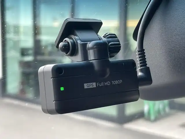 ダイハツ アトレー バン デッキバン 東京都 2025(令7)年 0.3万km オフビートカーキM ディスプレイオーディオ/（BT/CarAVAssist/AndroidAuto)/スマートアシスト/・アダプティブクルーズコントロール/・レーンキープコントロール/・先行車発進お知らせ/・衝突回避支援ブレーキ機能/・誤発進抑制制御機能/・ふらつき警報/両側パワースライド/リアサーキュレーター/MLJ社製XTREME-Jホイール/純正フロアマット/デジタルインナーミラー型ドライブレコーダー（前/後）