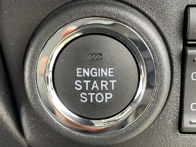 ダイハツ アトレー バン デッキバン 東京都 2025(令7)年 0.3万km オフビートカーキM ディスプレイオーディオ/（BT/CarAVAssist/AndroidAuto)/スマートアシスト/・アダプティブクルーズコントロール/・レーンキープコントロール/・先行車発進お知らせ/・衝突回避支援ブレーキ機能/・誤発進抑制制御機能/・ふらつき警報/両側パワースライド/リアサーキュレーター/MLJ社製XTREME-Jホイール/純正フロアマット/デジタルインナーミラー型ドライブレコーダー（前/後）