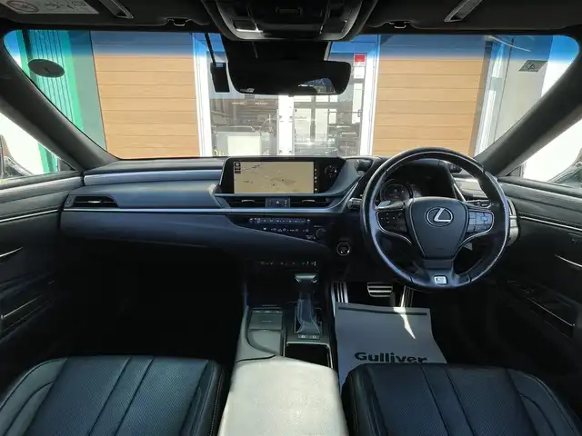 レクサス ＥＳ 300h Fスポーツ 宮崎県 2019(平31)年 7.1万km ホワイトノーヴァガラスフレーク メモリナビ/フルセグテレビ/バックカメラ/ウィンカーミラー/レーダークルーズコントロール/サンルーフ/ETC/レザーシート/パワーシート/シートヒーター/ベンチレーション/三眼LEDライト/純正19インチアルミホイール/純正フロアマット