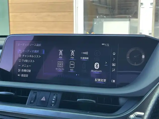 レクサス ＥＳ 300h Fスポーツ 宮崎県 2019(平31)年 7.1万km ホワイトノーヴァガラスフレーク メモリナビ/フルセグテレビ/バックカメラ/ウィンカーミラー/レーダークルーズコントロール/サンルーフ/ETC/レザーシート/パワーシート/シートヒーター/ベンチレーション/三眼LEDライト/純正19インチアルミホイール/純正フロアマット