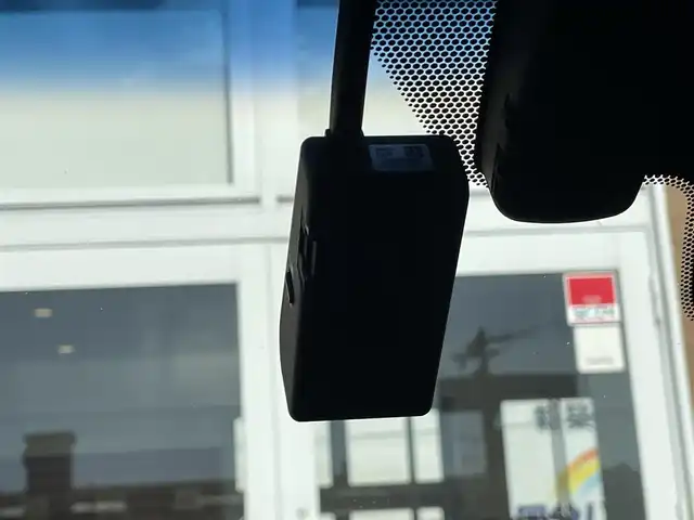 レクサス ＥＳ 300h Fスポーツ 宮崎県 2019(平31)年 7.1万km ホワイトノーヴァガラスフレーク メモリナビ/フルセグテレビ/バックカメラ/ウィンカーミラー/レーダークルーズコントロール/サンルーフ/ETC/レザーシート/パワーシート/シートヒーター/ベンチレーション/三眼LEDライト/純正19インチアルミホイール/純正フロアマット