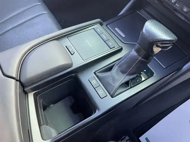 レクサス ＥＳ 300h Fスポーツ 宮崎県 2019(平31)年 7.1万km ホワイトノーヴァガラスフレーク メモリナビ/フルセグテレビ/バックカメラ/ウィンカーミラー/レーダークルーズコントロール/サンルーフ/ETC/レザーシート/パワーシート/シートヒーター/ベンチレーション/三眼LEDライト/純正19インチアルミホイール/純正フロアマット