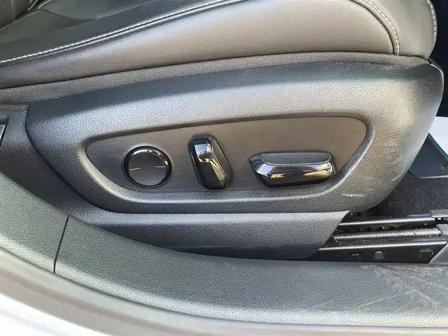 レクサス ＥＳ 300h Fスポーツ 宮崎県 2019(平31)年 7.1万km ホワイトノーヴァガラスフレーク メモリナビ/フルセグテレビ/バックカメラ/ウィンカーミラー/レーダークルーズコントロール/サンルーフ/ETC/レザーシート/パワーシート/シートヒーター/ベンチレーション/三眼LEDライト/純正19インチアルミホイール/純正フロアマット