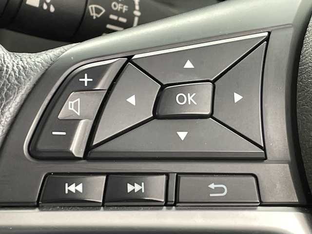 日産 キックス X 福島県 2021(令3)年 6万km ブリリアントホワイトパール /禁煙車//アラウンドビューモニター//デジタルインナーミラー//純正９型ナビ/CD・DVD・BT・MSV・USB・フルセグTV//ＬＥＤライト//プロパイロット//ステアリングヒーター//シートヒーター//前後ドライブレコーダー//ルーフレール//ＴＶキャンセラー//ハーフレザーシート//電動パーキングブレーキ//フォグライト