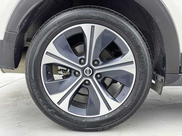 日産 キックス X 福島県 2021(令3)年 6万km ブリリアントホワイトパール /禁煙車//アラウンドビューモニター//デジタルインナーミラー//純正９型ナビ/CD・DVD・BT・MSV・USB・フルセグTV//ＬＥＤライト//プロパイロット//ステアリングヒーター//シートヒーター//前後ドライブレコーダー//ルーフレール//ＴＶキャンセラー//ハーフレザーシート//電動パーキングブレーキ//フォグライト