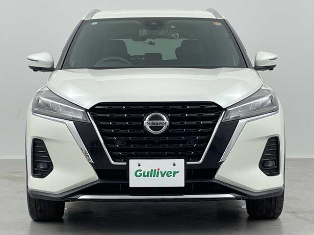 日産 キックス X 福島県 2021(令3)年 6万km ブリリアントホワイトパール /禁煙車//アラウンドビューモニター//デジタルインナーミラー//純正９型ナビ/CD・DVD・BT・MSV・USB・フルセグTV//ＬＥＤライト//プロパイロット//ステアリングヒーター//シートヒーター//前後ドライブレコーダー//ルーフレール//ＴＶキャンセラー//ハーフレザーシート//電動パーキングブレーキ//フォグライト
