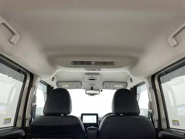 三菱 デリカミニ G プレミアム 岡山県 2024(令6)年 1.5万km ナチュラルアイボリーメタリック 純正9インチディスプレイオーディオ（AVIC-RQ720）/（Bluetooth/USB/Carplay/フルセグTV）/両側電動スライドドア/マイパイロット/デジタルインナーミラー/全方位カメラ/ステアリングヒーター/シートヒーター（運転席・助手席）/レーダークルーズコントロール/オートハイビーム/LEDヘッドライト/コーナーセンサー(前後)/ダウンヒルアシストコントロール/カーテンエアバック/社外フロアマット/純正15インチアルミ/ETC