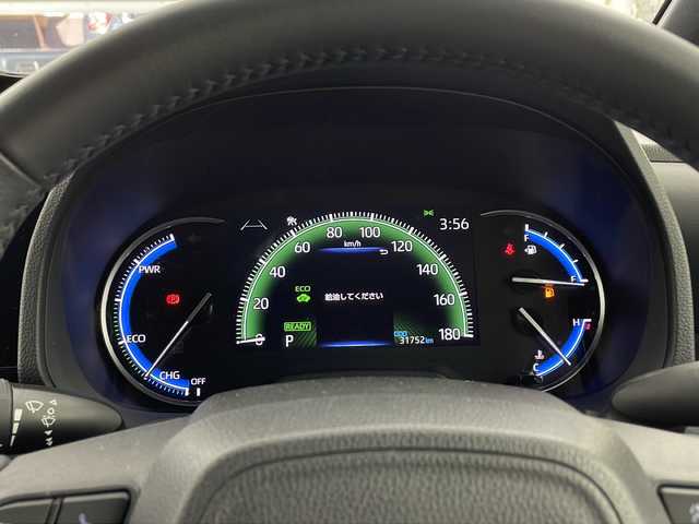 トヨタ ヴォクシー ハイブリッド S－Z 兵庫県 2022(令4)年 3.2万km ホワイトパールクリスタルシャイン ディスプレイオーディオ/(Bluetooth/CD/DVD/USB/type-C/Miracast/フルセグ)/トヨタセーフティセンス/プリクラッシュセーフティ/レーンディパーチャーアラート/オートマチックハイビーム/レーダークルーズコントロール/両側パワースライドドア/ハーフレザーシート/前席シートヒーター/バックカメラ/LEDヘッドライト/オートライト/純正17インチアルミホイール/後席type-C充電ポート/リアロールサンシェード/100V充電/オートリトラクタブルミラー/電動格納ミラー/電動パーキングホールド/オートブレーキホールド