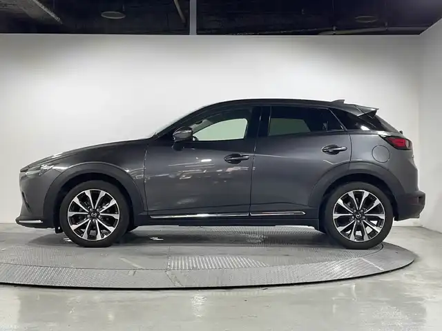 マツダ ＣＸ－３ 20SプロアクティブSパッケージ 広島県 2019(令1)年 5.7万km マシーングレープレミアムM 禁煙車/マツダコネクトナビ/・Bluetooth接続/・CD/DVD再生機能/・USB/AUX接続/・フルセグテレビ/=============================/レーダークルーズコントロール/バックカメラ/ステアリングヒータ/メモリー機能付パワーシート/シートヒーター/ドラレコ/パドルシフト/コーナーセンサー/オートマチックハイビーム/純正18インチアルミホイール/フォグランプ/LEDヘッドライト/スペアキー