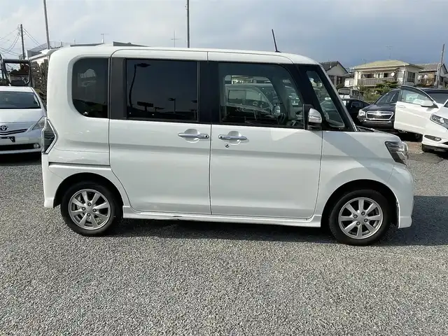 ダイハツ タント カスタム RS トップED SAⅡ 神奈川県 2016(平28)年 8.3万km パールホワイトⅢ (株)IDOMが運営する【じしゃロン秦野店】の自社ローン専用車両になります。こちらは現金またはオートローンご利用時の価格です。自社ローンご希望の方は別途その旨お申付け下さい/4WDターボ/両側電動スライドドア/衝突軽減装置/ＳＤナビ/フリップダウンモニター/バックカメラ/Ｂｌｕｅｔｏｏｔｈ再生/フルセグ/エンジンスターター/ハーフレザーシート/LEDヘッドライト/LEDフォグライト/禁煙車