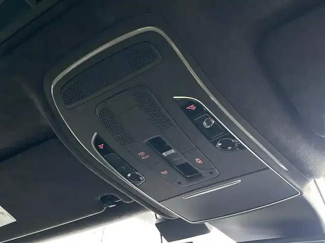 アウディ Ａ８ 3．0 TFSI クワトロ 山梨県 2015(平27)年 1.1万km 黒 純正MMIナビ/　（CD/DVD/Bluetooth/フルセグTV）/360°カメラ/SR/ACC/BSM/LKA/BOSE/黒革/シートヒーター/電動リアゲート/ETC/純正21インチAW