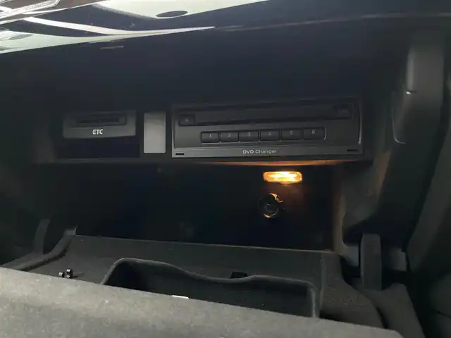 アウディ Ａ８ 3．0 TFSI クワトロ 山梨県 2015(平27)年 1.1万km 黒 純正MMIナビ/　（CD/DVD/Bluetooth/フルセグTV）/360°カメラ/SR/ACC/BSM/LKA/BOSE/黒革/シートヒーター/電動リアゲート/ETC/純正21インチAW
