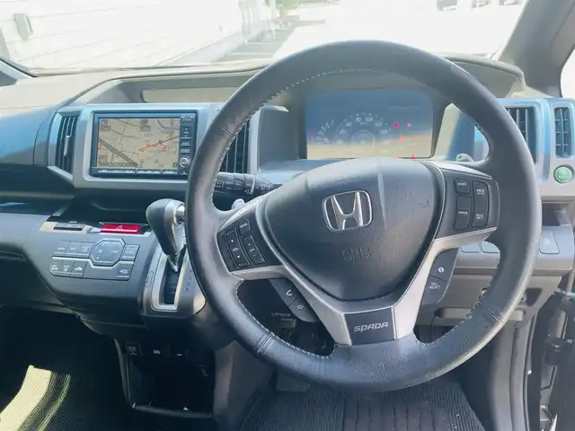 ホンダ ステップワゴン スパーダ Z クールスピリット 岡山県 2014(平26)年 12.5万km プレミアムスパークルブラックパール (株)IDOMが運営する【じしゃロン岡山店】の自社ローン専用車両です。こちらは現金またはオートローンご利用時の価格です。 自社ローンご希望の方は別途その旨お申し付け下さい/＊ナビ/＊両側パわスラ/＊フルセグTV/＊ETC/＊バックカメラ/＊クルコン/＊パドルシフト