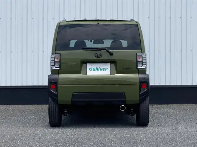 ダイハツ タフト G ターボ 千葉県 2020(令2)年 0.6万km フォレストカーキメタリック 純正9インチナビ/(フルセグTV/BT/CD/DVD/FM/AM)/全周囲カメラ/衝突被害軽減システム/車線逸脱警報/クルーズコントロール/ガラスルーフ/横滑り防止装置/ETC/ナビ連動ドライブレコーダー/アイドリングストップ/LEDヘッドライト/フォグランプ/オートライト/ウィンカーミラー/電動格納ミラー/純正15インチAW/シートヒーター/シートリフター/プッシュスタート/スマートキー/フロアマット/ドアバイザー/スペアキー/取扱説明書/保証書