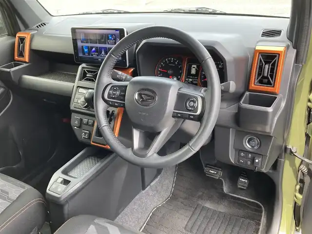 ダイハツ タフト G ターボ 千葉県 2020(令2)年 0.6万km フォレストカーキメタリック 純正9インチナビ/(フルセグTV/BT/CD/DVD/FM/AM)/全周囲カメラ/衝突被害軽減システム/車線逸脱警報/クルーズコントロール/ガラスルーフ/横滑り防止装置/ETC/ナビ連動ドライブレコーダー/アイドリングストップ/LEDヘッドライト/フォグランプ/オートライト/ウィンカーミラー/電動格納ミラー/純正15インチAW/シートヒーター/シートリフター/プッシュスタート/スマートキー/フロアマット/ドアバイザー/スペアキー/取扱説明書/保証書