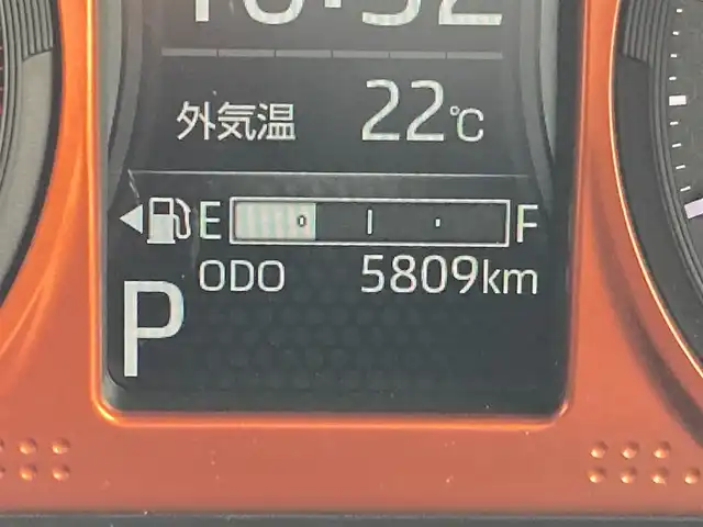 ダイハツ タフト G ターボ 千葉県 2020(令2)年 0.6万km フォレストカーキメタリック 純正9インチナビ/(フルセグTV/BT/CD/DVD/FM/AM)/全周囲カメラ/衝突被害軽減システム/車線逸脱警報/クルーズコントロール/ガラスルーフ/横滑り防止装置/ETC/ナビ連動ドライブレコーダー/アイドリングストップ/LEDヘッドライト/フォグランプ/オートライト/ウィンカーミラー/電動格納ミラー/純正15インチAW/シートヒーター/シートリフター/プッシュスタート/スマートキー/フロアマット/ドアバイザー/スペアキー/取扱説明書/保証書