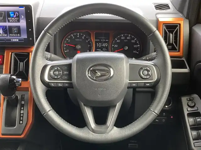 ダイハツ タフト G ターボ 千葉県 2020(令2)年 0.6万km フォレストカーキメタリック 純正9インチナビ/(フルセグTV/BT/CD/DVD/FM/AM)/全周囲カメラ/衝突被害軽減システム/車線逸脱警報/クルーズコントロール/ガラスルーフ/横滑り防止装置/ETC/ナビ連動ドライブレコーダー/アイドリングストップ/LEDヘッドライト/フォグランプ/オートライト/ウィンカーミラー/電動格納ミラー/純正15インチAW/シートヒーター/シートリフター/プッシュスタート/スマートキー/フロアマット/ドアバイザー/スペアキー/取扱説明書/保証書