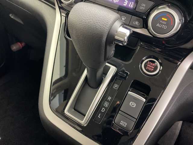 日産 セレナ ハイウェイスター 道央・札幌 2016(平28)年 6.8万km マルーンレッド 2トーン 9Vナビ フリップダウン プロパイロット ETC 全周囲C オートパーキング フルセグ DVD再生 リアヒーターダクト ハンズフリー両側電動スライド デジタルインナーミラー 前後ドラレコ ETC オートLEDライト フォグランプ