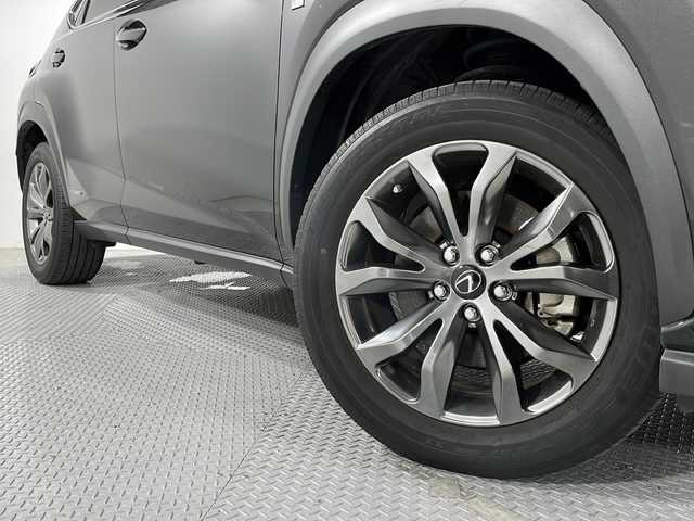 レクサス ＮＸ 300h Fスポーツ 広島県 2020(令2)年 3.7万km グラファイトブラックガラスフレーク 純正10.3型ナビ/パノラミックビューモニター/3眼LEDヘッドランプ/赤革シート/パワーシート/ポジションメモリー/シートヒーター/ベンチレーション/ステアリングヒーター/パドルシフト/パワーバックドア/ブラインドスポットモニター/リヤクロストラフィックアラート/レクサスセーフティシステム+/・プリクラッシュセーフティ/・レーンディパーチャーアラート/・アダプティブハイビーム/・レーダークルーズコントロール/ETC2.0