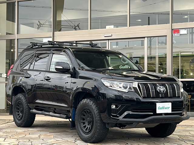 トヨタ ランドクルーザー プラド TX Lパッケージ ブラックED 静岡県 2021(令3)年 4.9万km ブラック 純正ナビ/・AM/FM/・USB/・Bluetooth/・Miracast/・フルセグTV/主要装備/・JAOSバンパーガード/・JAOSマッドガード/・JAOSサイドステップ/・前席シートヒーター＆ベンチレーション/・サンルーフ/・パノラミックビューモニター/・レーダークルコン/・ブラインドスポットモニター/・黒革シート/・ルーフレール＆ルーフキャリア/・社外17インチAW/・クリアランスソナー/・プリクラッシュセーフティ/・ダウンヒルアシスト/・センターデフロック/・3列目電動格納/・ETC2.0