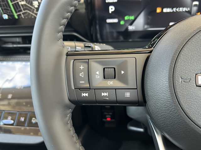 日産 セレナ e－パワー ハイウェイスター V 静岡県 2025(令7)年 0.1万km未満 白Ⅱ 純正ナビ/・AM/・FM/・USB/・HDMI/・Bluetooth/・スマートフォン連携/主要装備/・アダプティブLEDヘッドライト/・アラウンドビューモニター（移動物 検知機能付）/・デジタルインナーミラー/・アドバンスドドライブアシストディスプレイ/（12.3インチカラーディスプレイ）/・ワイヤレス充電器/・6スピーカー/・ETC2.0ユニット（ビルトインタイプ）/・プロパイロット（ナビリンク機能付）/・後席フリップダウンモニター/・電動パーキング/・パーキングアシスト/・両側パワスラ/・クリアランスソナー/・リアオートエアコン