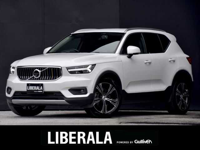 ボルボ ＸＣ４０ T5 AWD インスクリプション 和歌山県 2018(平30)年 5.9万km パール ACC /純正ナビ /フルセグ /全方位カメラ /Applecarplay /レザーシート /シートヒーター /電動バックドア /LEDヘッドライト /前席パワーシート /オートホールド /ルーフレール /プッシュスタート /オートライト /ETC/取扱説明書/保証書/スペアキー
