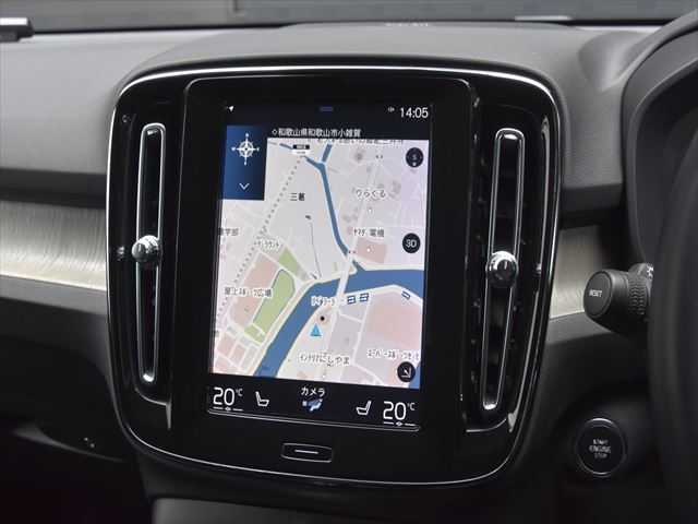 ボルボ ＸＣ４０ T5 AWD インスクリプション 和歌山県 2018(平30)年 5.9万km パール ACC /純正ナビ /フルセグ /全方位カメラ /Applecarplay /レザーシート /シートヒーター /電動バックドア /LEDヘッドライト /前席パワーシート /オートホールド /ルーフレール /プッシュスタート /オートライト /ETC/取扱説明書/保証書/スペアキー