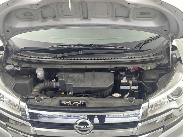 日産 デイズ ハイウェイスターX 栃木県 2019(平31)年 14.6万km スターリングシルバーM 純正７インチナビ/（CD/DVD/FM/AM/BT/iPod）/全方位カメラ/バックカメラ/レーンキープアシスト/衝突被害軽減装置/横滑り防止装置/アイドリングストップ/電動格納ミラー/ウインカーミラー/ETC/ドアバイザー/ステアリングリモコン/革巻きステアリング/オートエアコン/社外１４インチAW/スペアキー/プッシュスタート