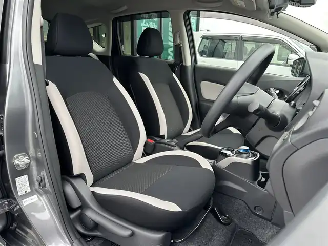 日産 ノート e－パワー X Vセレクション 島根県 2020(令2)年 0.4万km ダークメタルグレー エマージェンシーブレーキ/純正ナビ/CD/DVD/DTV/Bluetooth/アラウンドビューモニター/デジタルインナーミラー /LEDオートライト/オートハイビーム/ステアリングスイッチ/ETC/コーナーセンサー /スマートキー/プッシュスタート /純正フロアマット/ドアバイザー/純正アルミホイール