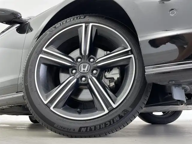 ホンダ アコード e:HEV 群馬県 2024(令6)年 0.6万km クリスタルブラックパール Google搭載 12.3インチHonda CONNECTディスプレー/（フルセグTV/BT/USB/Android Auto/Apple Car Paly）/マルチビューカメラシステム/BOSEプレミアムサウンドシステム/ホンダセンシング360/・Honda パーキングパイロット/・後退出庫サポート/・ブラインドスポットインフォメーション/・誤発進抑制機能/後方誤発進抑制機能/・衝突軽減ブレーキ（CMBS）/・先行車発進お知らせ機能/・車線維持支援システム（LKAS）/・標識認識機能/・渋滞追従機能付アダプティブクルーズコントロール（ACC）/・近距離衝突軽減ブレーキ/・パーキングセンサーシステム/・アダプティブドライビングビーム/LEDアンビエントライト/前席シートヒーター/リア左右席シートヒーター/前席パワーシート/メモリーパワーシート/ビルトインETC
