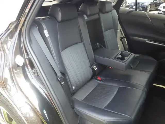 トヨタ ハリアー ハイブリッド G 千葉県 2020(令2)年 5.5万km プレシャスブラックパール Toyota Safety Sense/・プリクラッシュセーフティ/・レーンディパーチャーアラート/・オートハイビーム/・レーダークルーズコントロール/・ブラインドスポットモニター/パワーバックドア/運転席パワーシート/ハーフレザーシート/デジタルインナーミラー/置くだけ充電/純正コネクティッドナビ/地デジTV/【Bluetooth接続】/バックカメラ/ETC/LEDヘッドライト/LEDフォグライト/クリアランスソナー/純正18インチアルミホイル/サイド/カーテンエアバッグ/スマートキー